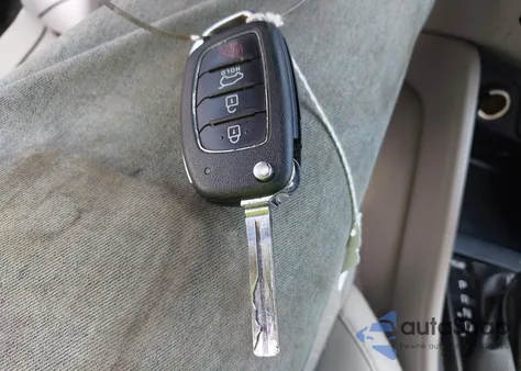 2019 Hyundai Tucson Se z USA, uszkodzony, nr VIN KM8J2CA40KU854091